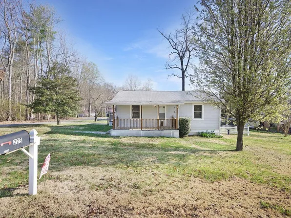 223 Caron Dr, Spring City, TN 37381