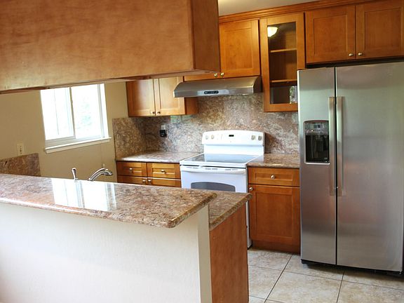 3rd image of 10255 Oasis Ct