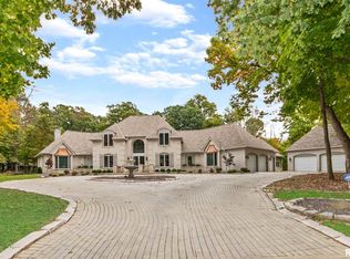 9800 N Townsend Dr, Peoria, IL 61615