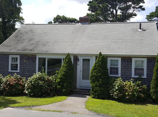 105 6th Ave, Hyannis, MA 02601