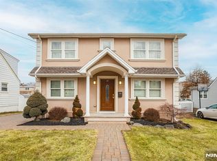 46 Lotz Hill Rd, Clifton, NJ 07013