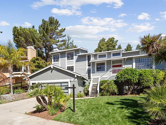 3rd image of 1439 Rainbow Dr