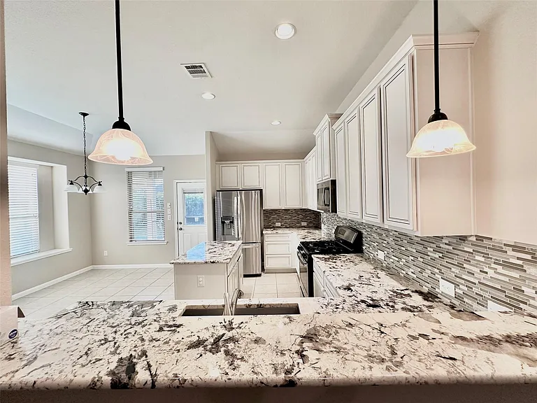 3877 Enchanted Timbers Ln — Photo 11