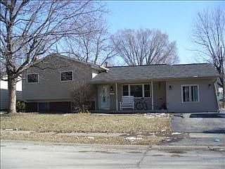 1st image of 404 Linden Ln