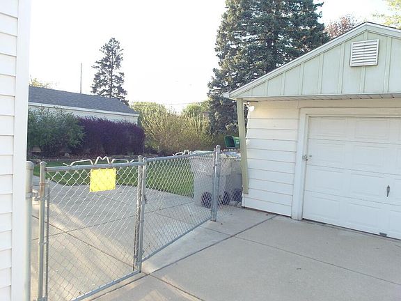 5th image of 176 W Armour AVENUE