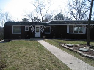 2527 Steiners Corners Rd, Two Rivers, WI 54241