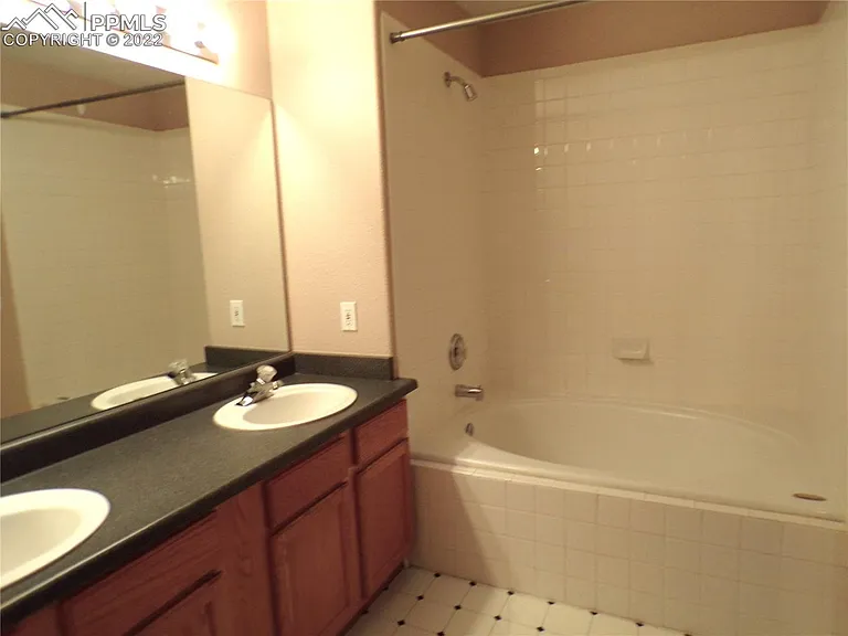3715 Strawberry Field Grv #G — Photo 16