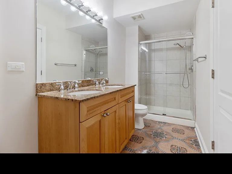 31 E 26th St #1 — Photo 12
