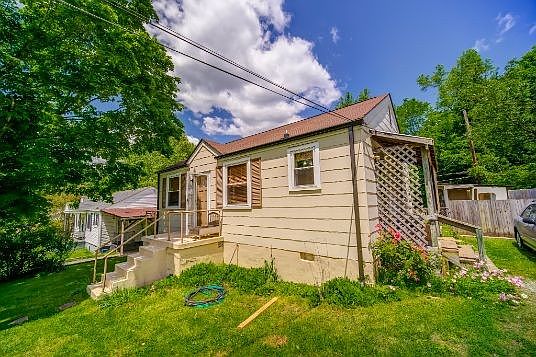 4th image of 1243 Greenfield Dr