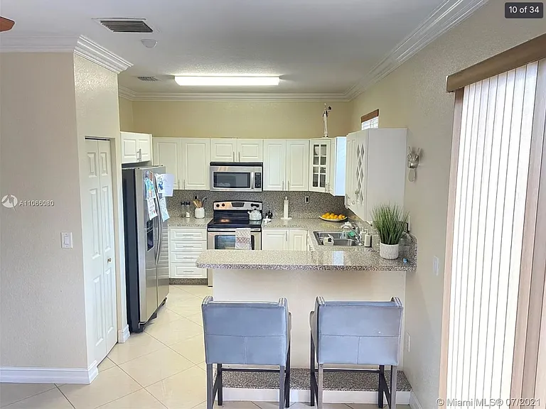 12973 SW 132nd Ter — Photo 11