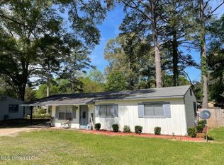 105 Maxine Dr, Pearl, MS 39208