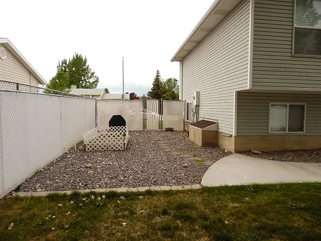 1475 S 810 W — Photo 15