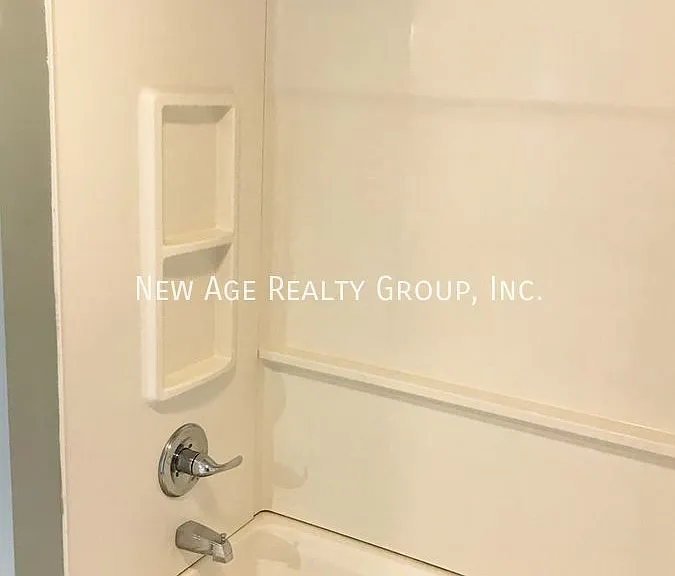 244 W Girard Ave #2 — Photo 18