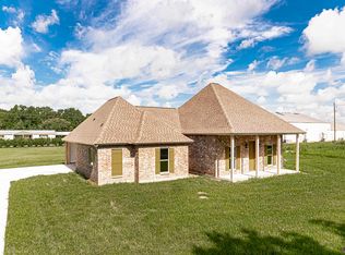 1562 Lamotte Ln, Port Allen, LA 70767