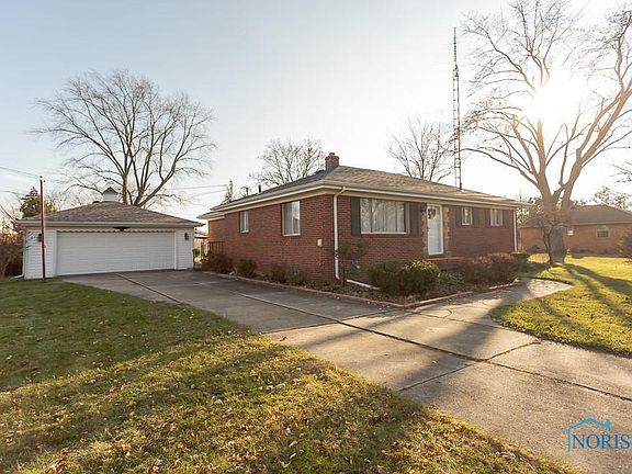 2nd image of 613 Valley Dr