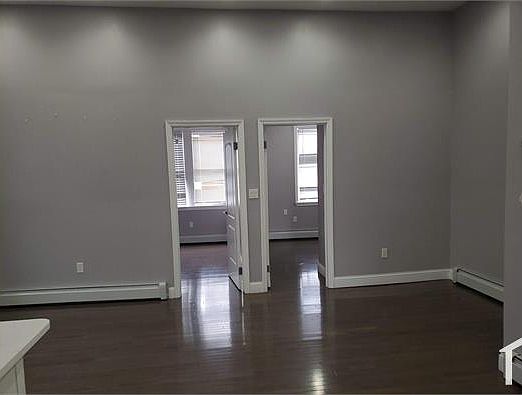 4th image of 18818 Jamaica Ave Floor 3