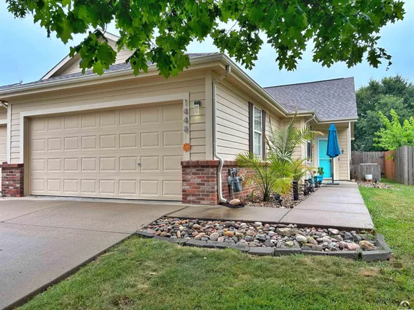 1448 Legends Cir, Lawrence, KS 66049