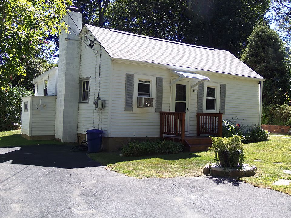 1st image of 51 W Croton Dr