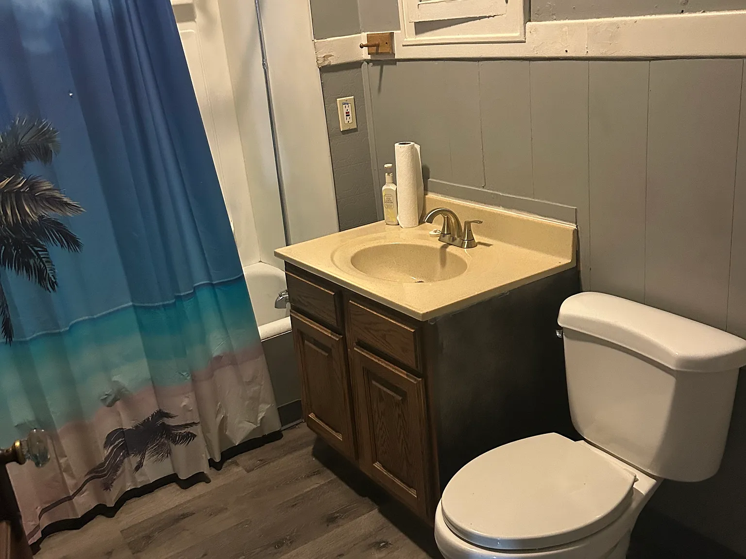 2 bed, 868 sqft, $975 — Photo 1