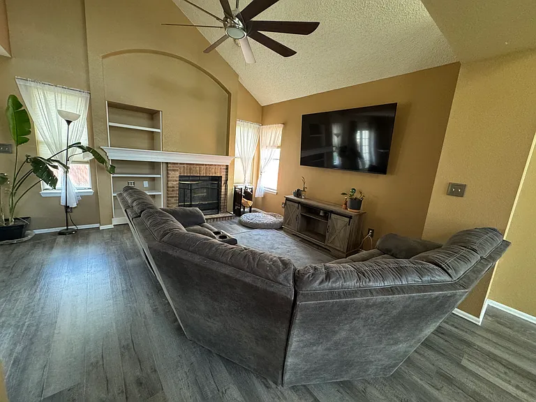 9414 Hazy Morning Dr — Photo 6