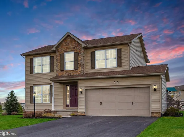 65 W Crest View Ln, Gettysburg, PA 17325