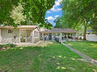 W378S4767 E Pretty Lake Rd, Dousman, WI 53118