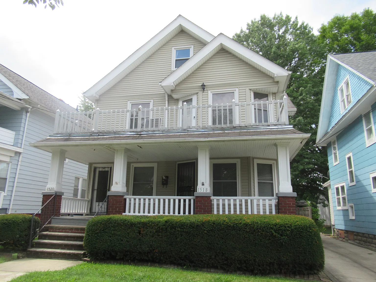 2 bed, 934 sqft, $1,450 — Photo 1