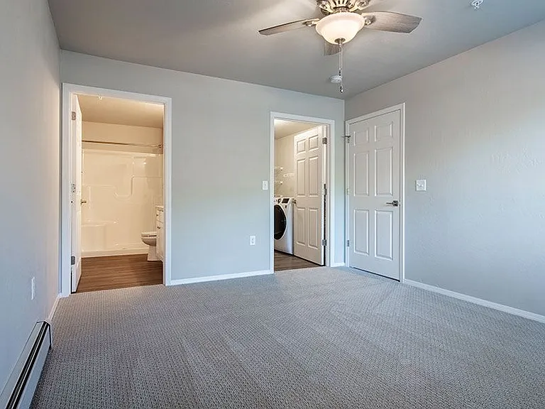 PRAIRIE VIEW ESTATES — Photo 9