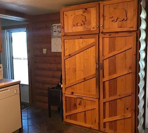3rd image of 388 SW Elder Ln