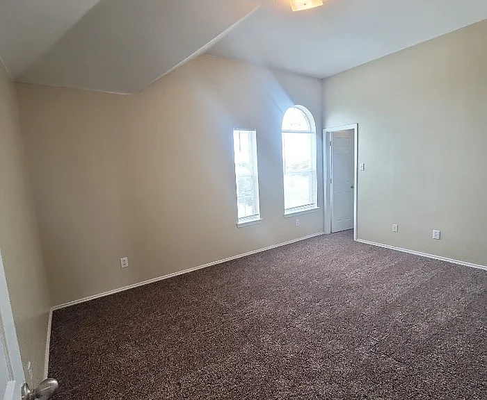 2061 Fair Crest Trl — Photo 11