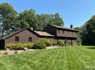 289 S Hoop Pole Rd, Guilford, CT 06437