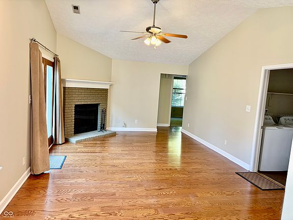 5th image of 11069 Beech Dr