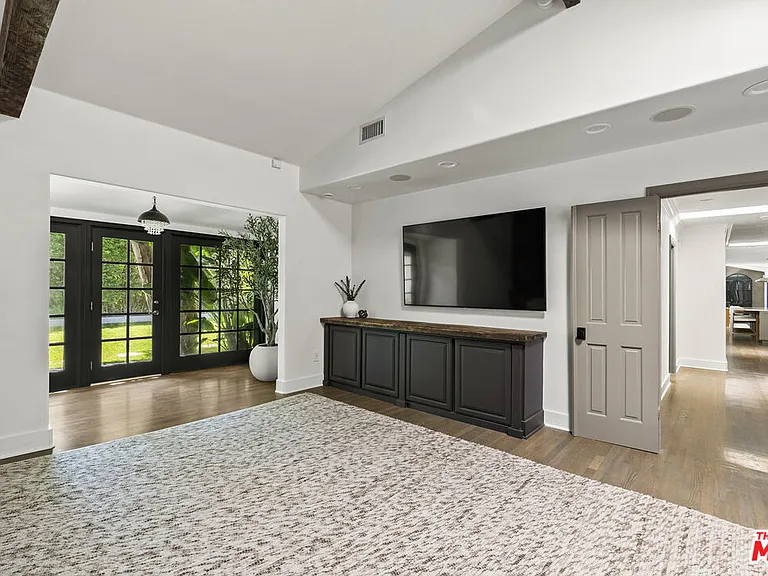 9559 Sherwood Forest Ln — Photo 48