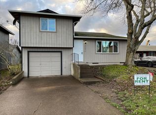 3166 Lyon St SE, Albany, OR 97322