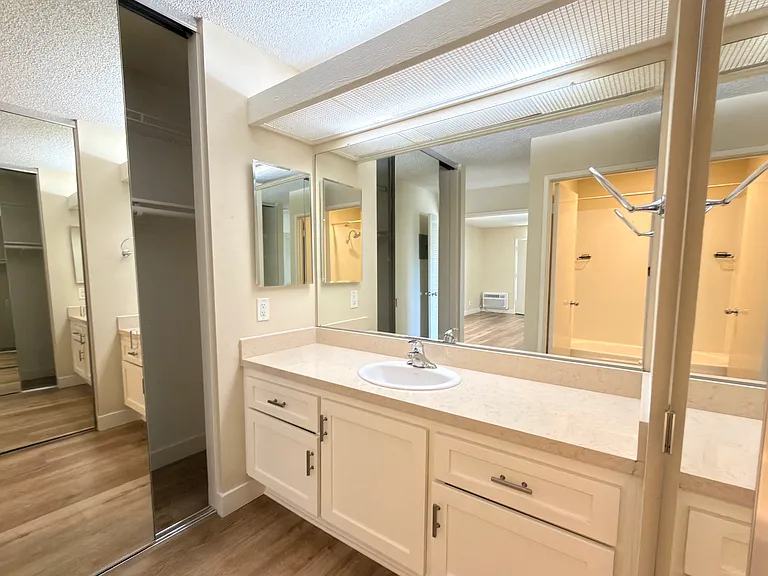 343 Streamwood — Photo 14