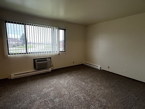 4th image of 3313 Packer Dr APT 201