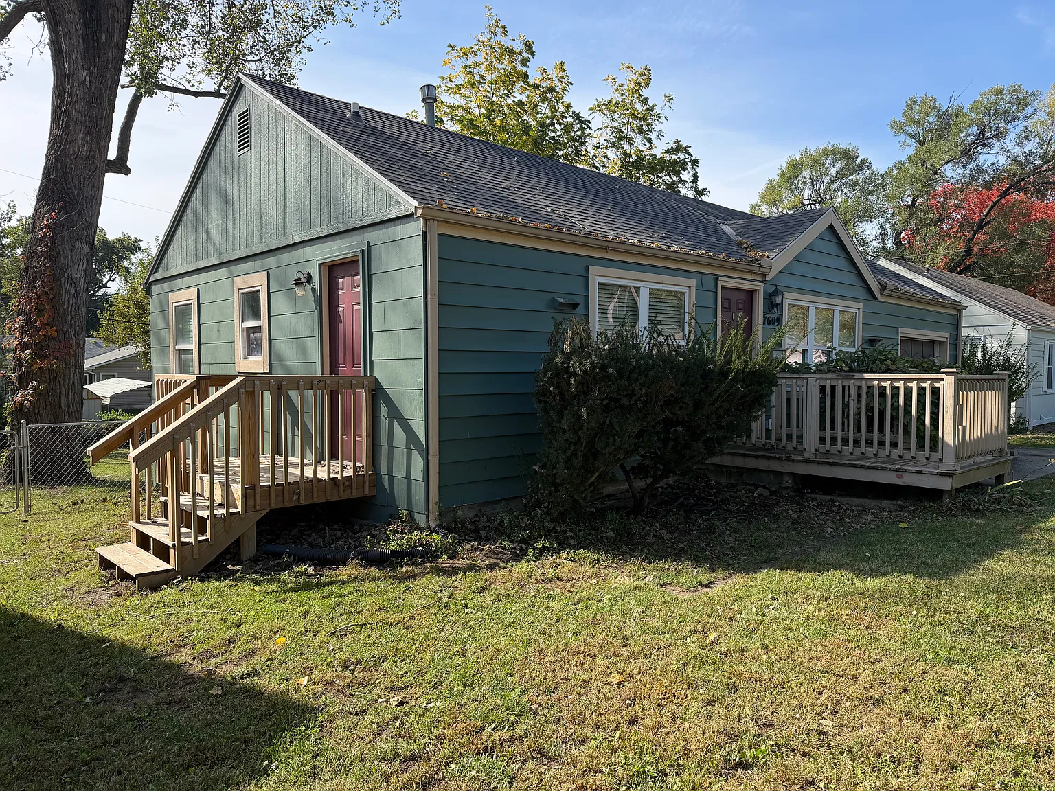 2 bed, 768 sqft, $1,700 — Photo 2