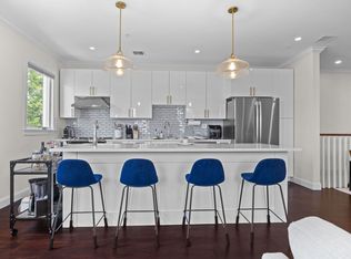 755 E Broadway #2, Boston, MA 02127