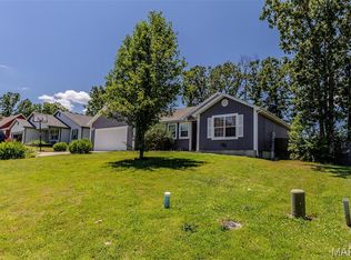 2101 Emmy Ave, Lebanon, MO 65536