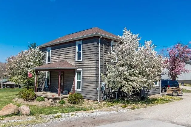 1560 W State Road 44 photo 1