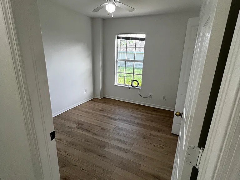 1541 Hightower Ave S — Photo 53