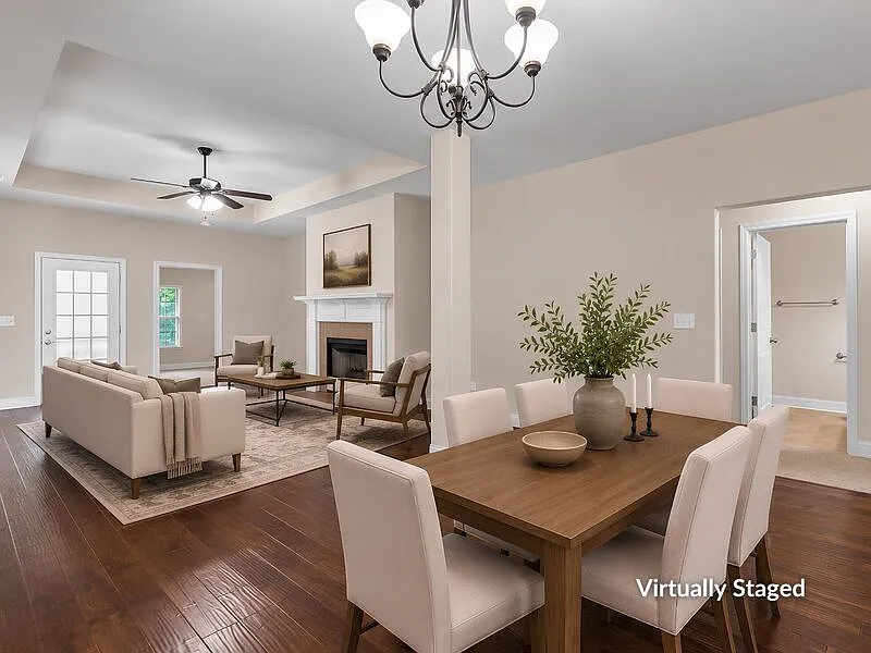 3 bed, 2.0 bath, 1484 sqft, $1,800 — Photo 3