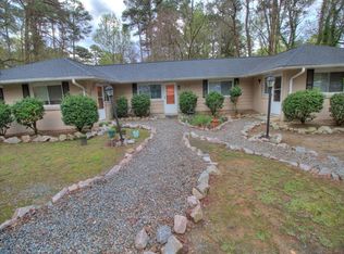 113 Purefoy Rd #B, Chapel Hill, NC 27514