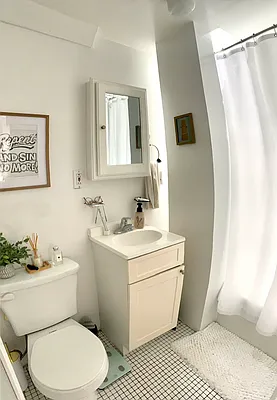 Rented by Peter R. Hungerford, LREB | media 20