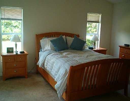 Master Bedroom - has garden tub