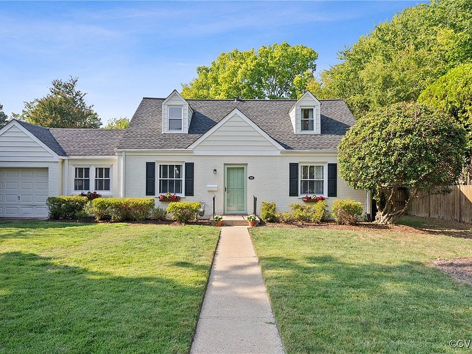 1st image of 900 Greenway Ln