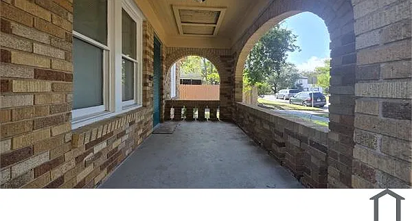 1 bed, 1000 sqft, $1,350 — Photo 3