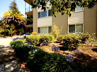 1p122 - Oakland Avenue - Hua, Oakland, CA 94611