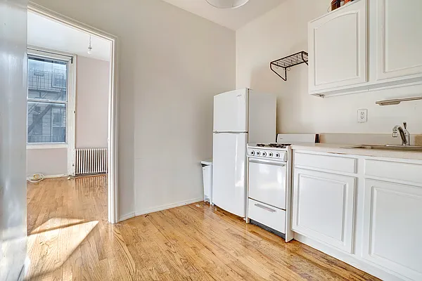 Rented by Compass | media 13