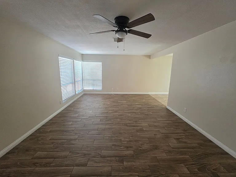 41015 Alder Ave — Photo 8